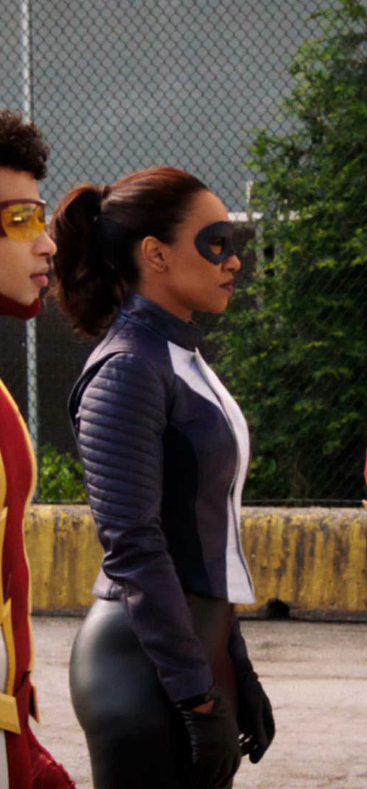 Fast Superheroes With The Flash Hmbeezxarxn Wallpaper