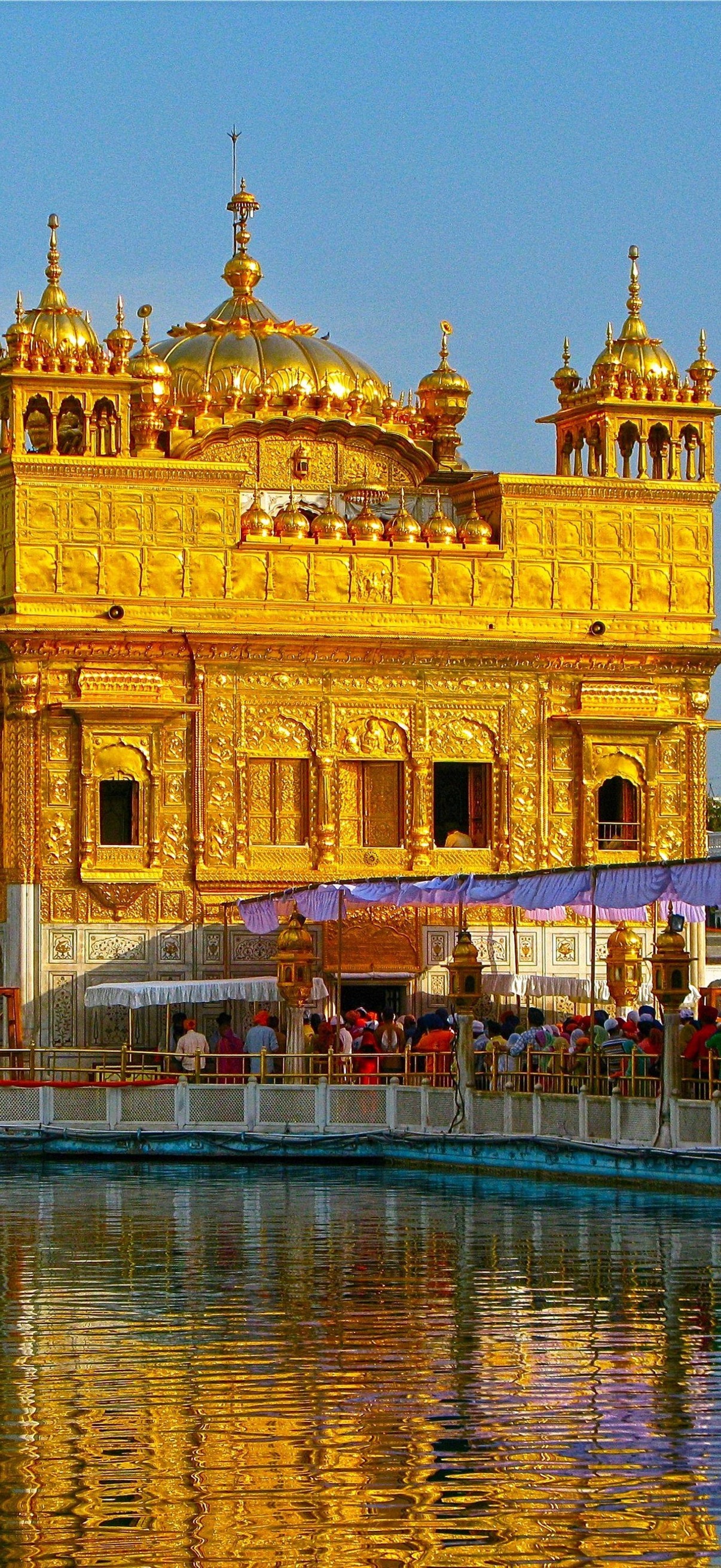 Daylight Amritsar Golden Temple HD – Ultra HD iPhone 18 Landscape Wallpapers