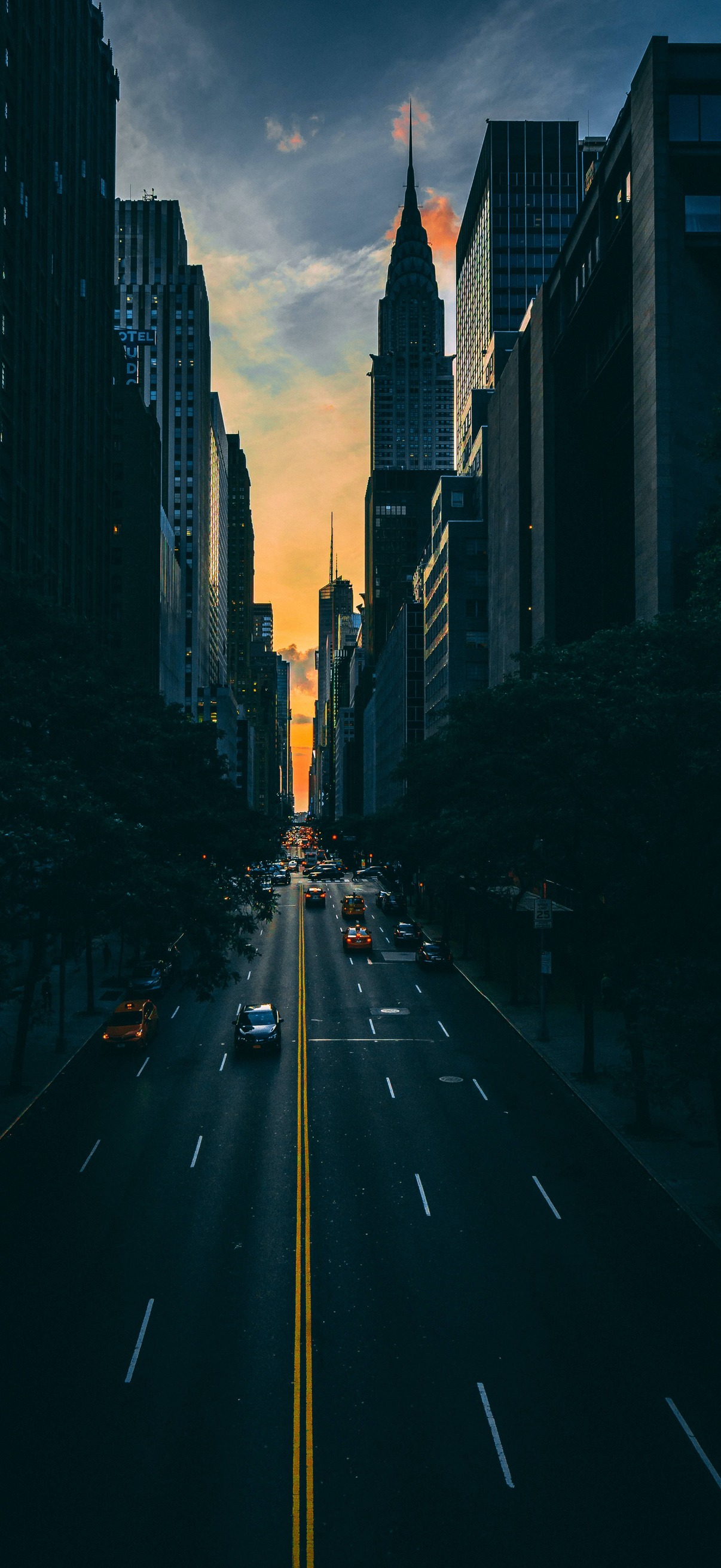 4K Ultra HD Phone Manhattan Road – Ultra HD iPhone 18 Landscape Wallpapers